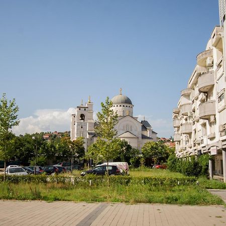 Maxim Compass Apartment 波德戈里察 外观 照片