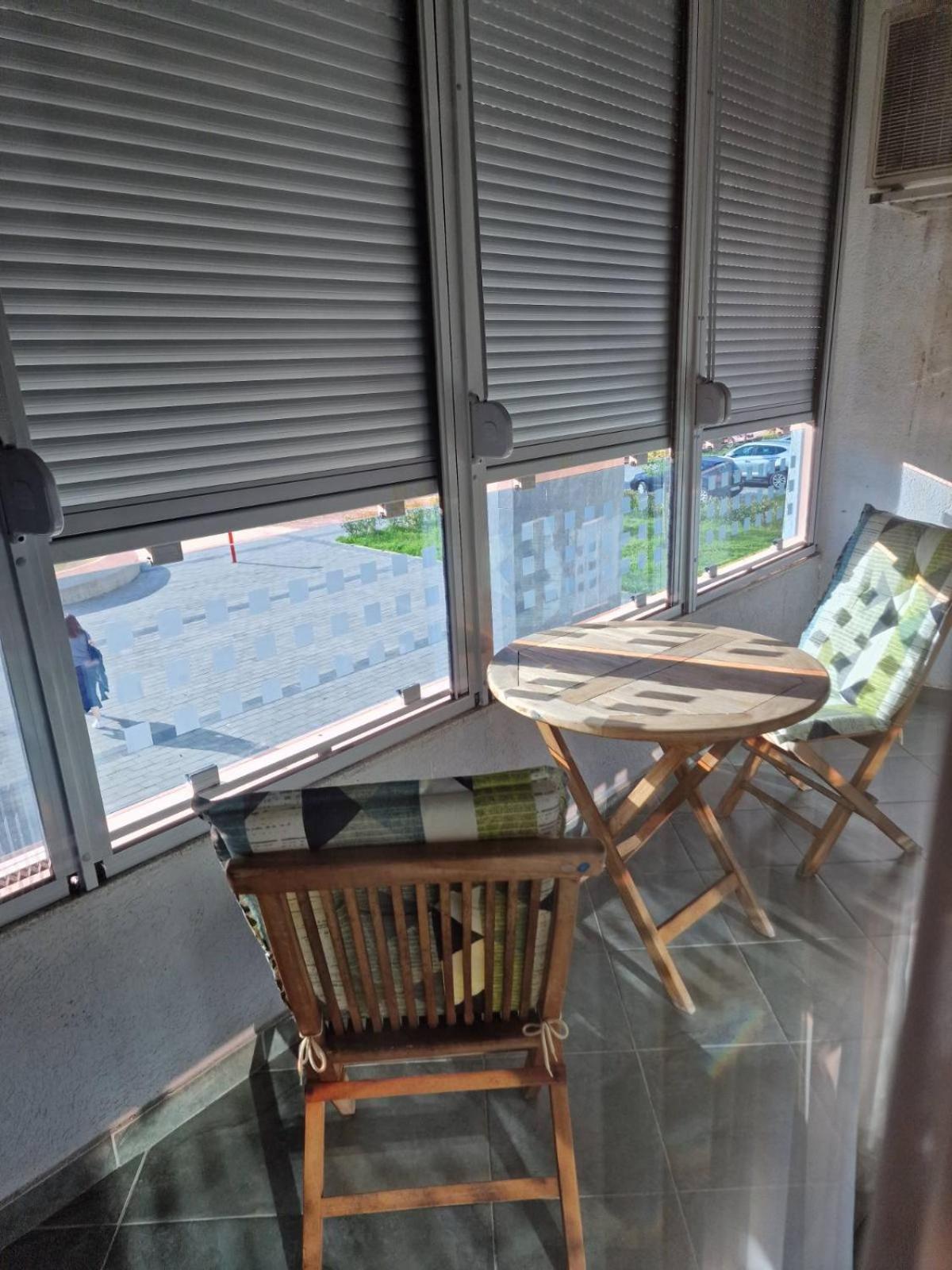 Maxim Compass Apartment 波德戈里察 外观 照片